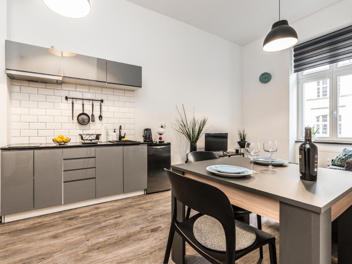Apartament W Sercu Miasta Poznan Garbary 31 Екстер'єр фото