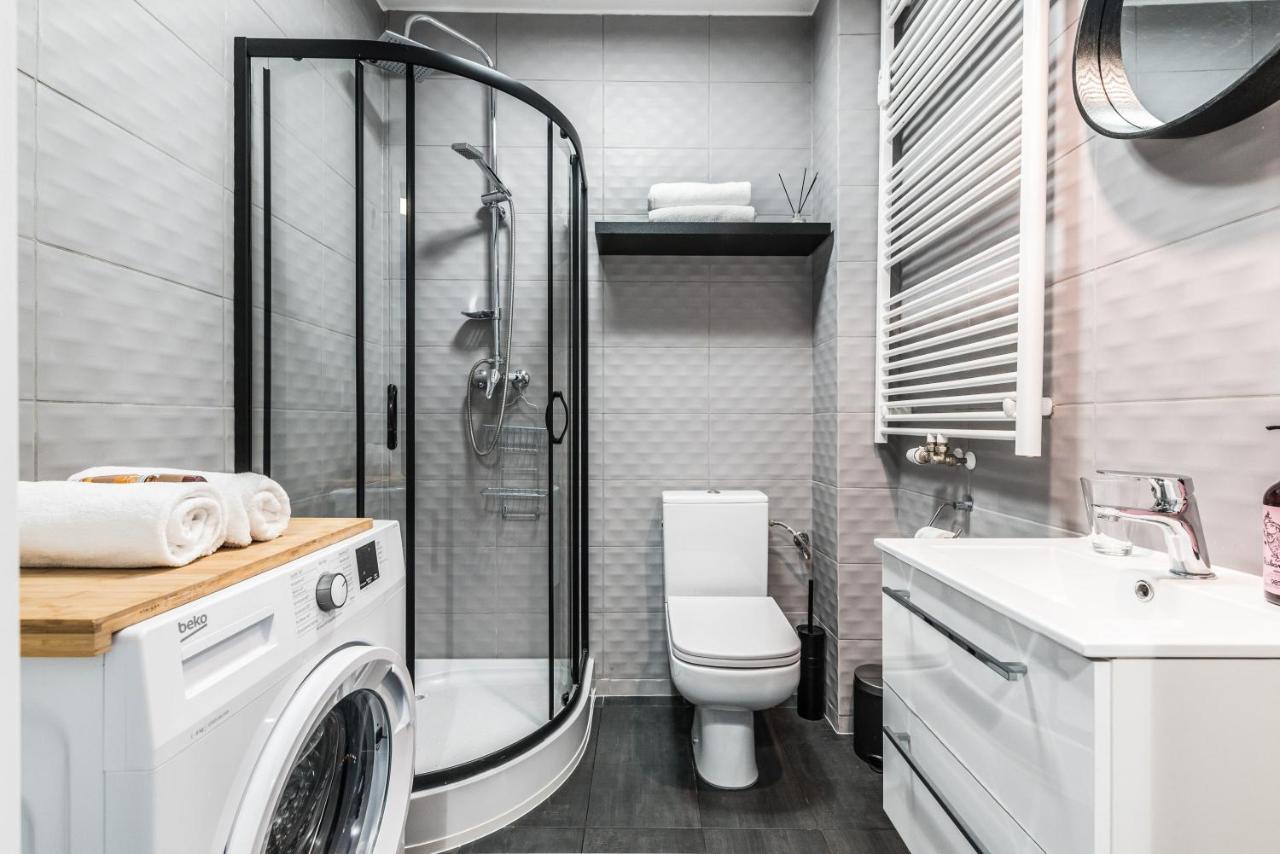 Apartament W Sercu Miasta Poznan Garbary 31 Екстер'єр фото